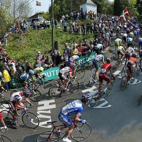 Muro Huy mide Valverde Samuel+FLECHA+VALONA - HOMENAJE A LAS CLÁSICAS