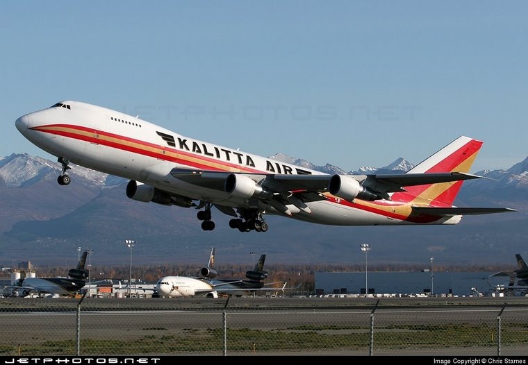 [B-747-200F+cargo+747.jpg]