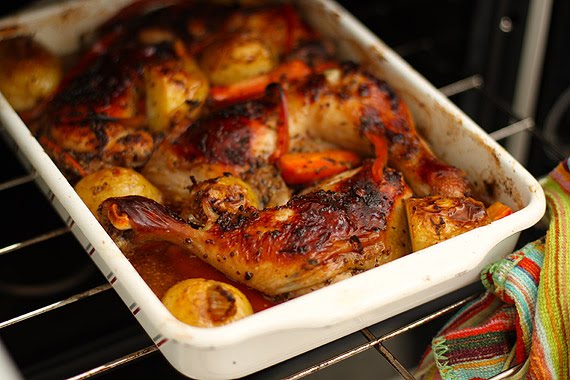 como temperar um frango para assar no forno