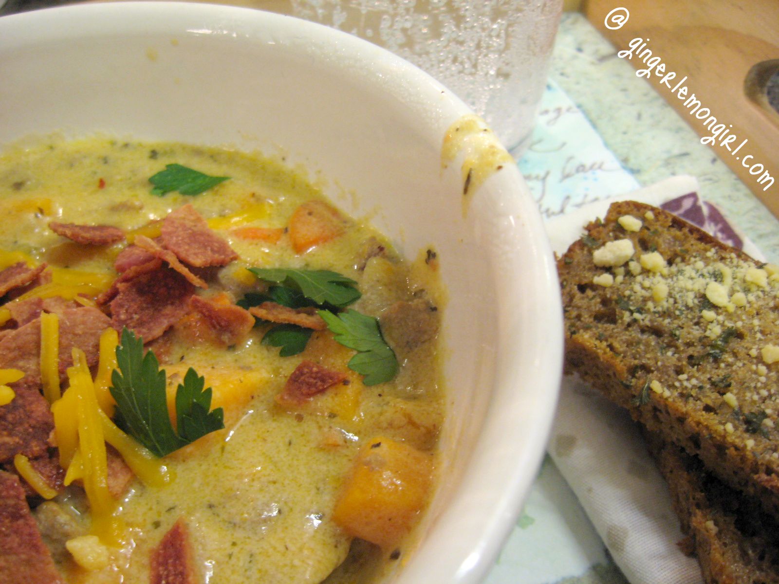[cheeseburgerchowder2.jpg]