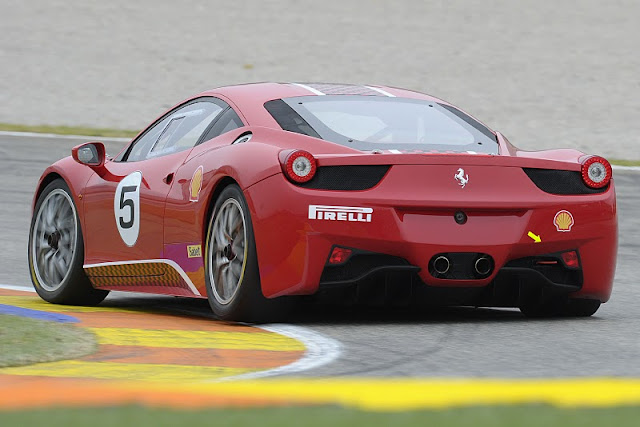 2011 Ferrari 458 Challenge at BMS (Bologna Motor Show)