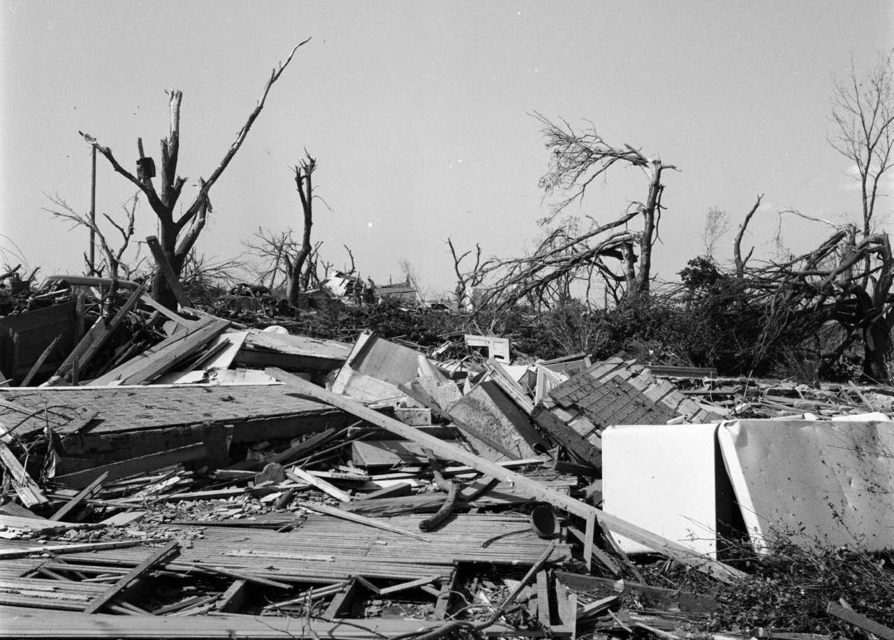 Lobojo's Den 55 Years Ago Blackwell, Oklahoma F5 Tornado, May 25, 1955