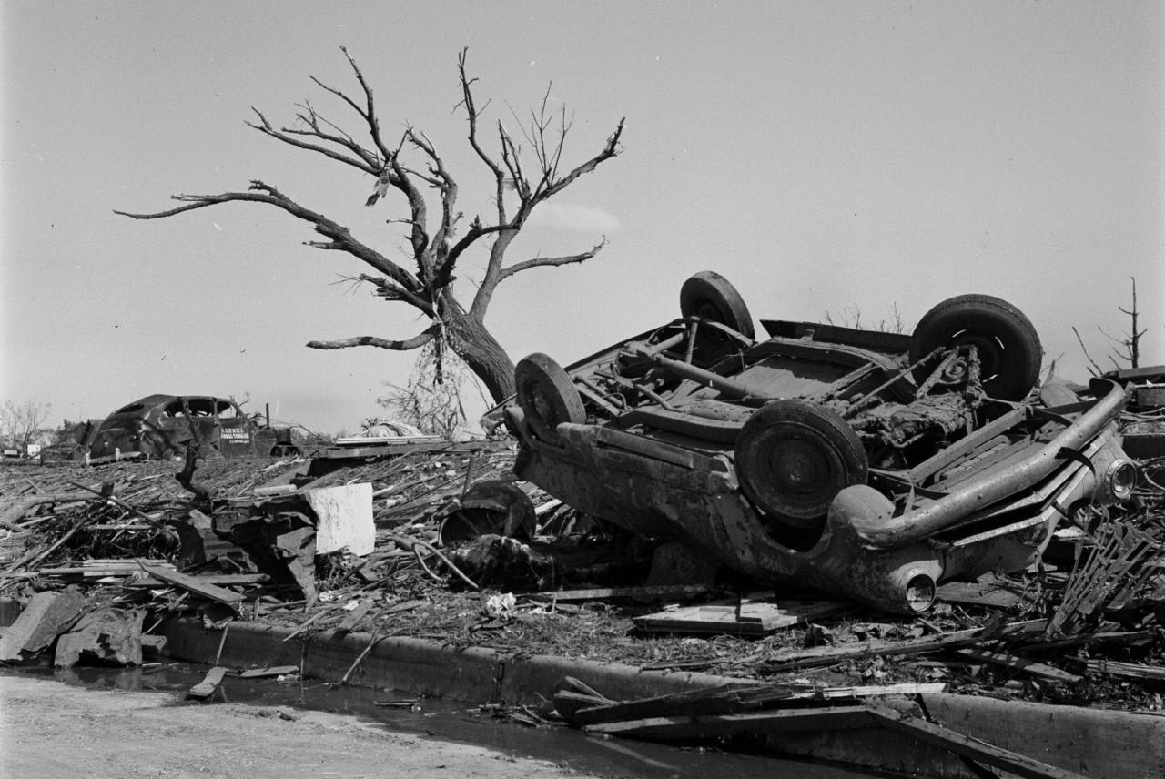 Lobojo's Den 55 Years Ago Blackwell, Oklahoma F5 Tornado, May 25, 1955