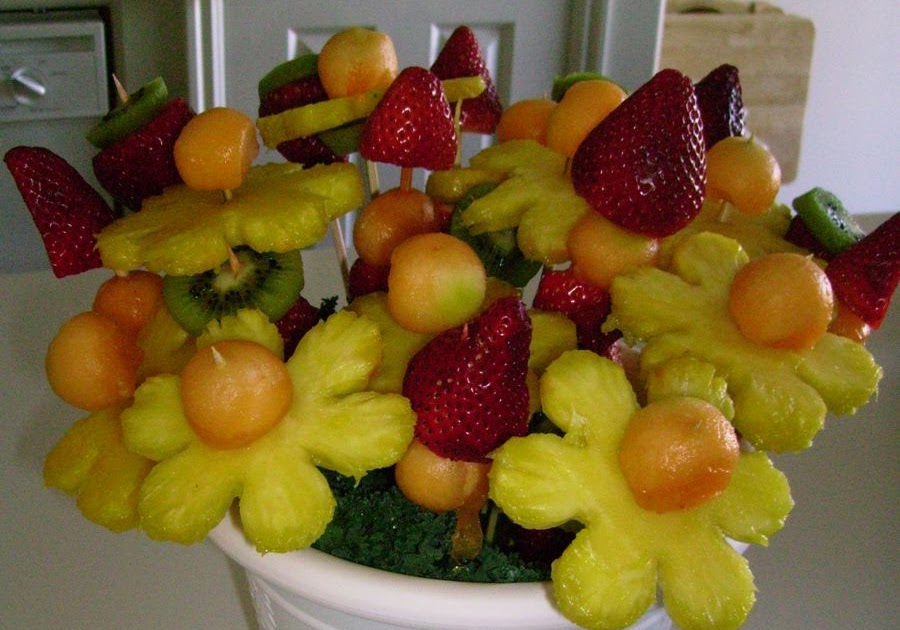centsibly chic sisters Make your own fruit bouquet (nat)