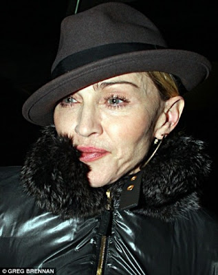 madonna71.jpg