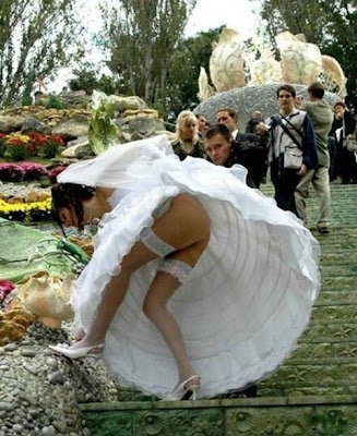 Photo Pernikahan Paling Aneh Dan Unik Di Dunia [ www.BlogApaAja.com ]