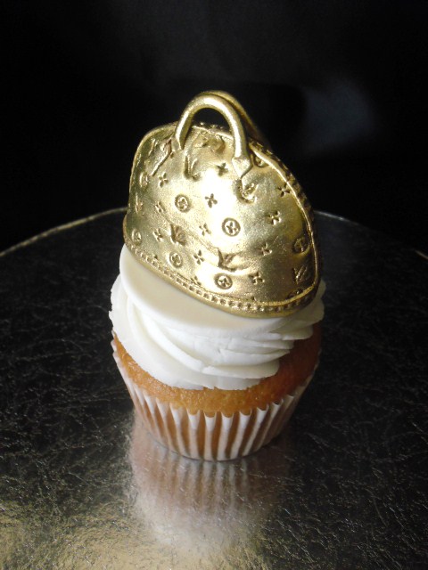 made FRESH daily: Designer Handbag Cupcakes ***UPGRADED!***