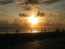 senja di pantai panjang