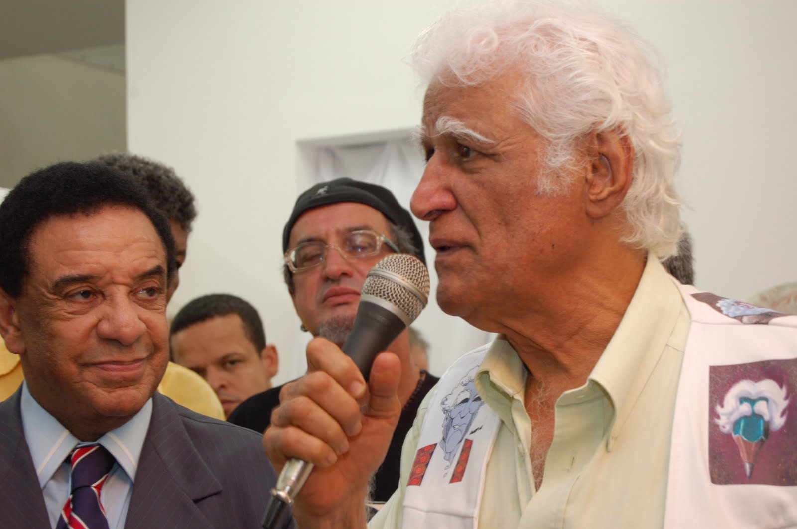 [CASA++ZIRALDO+297.jpg]