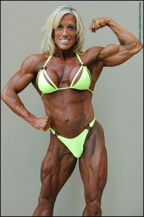 Fitnes Extreem 88: Belgium (BE) beautiful female