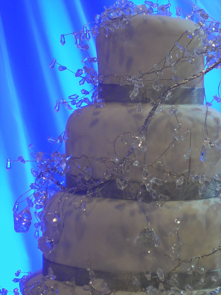 kyle's cakes a bling wedding