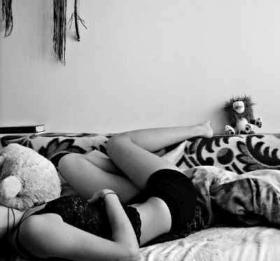 [lay+there+in+bw.jpg]