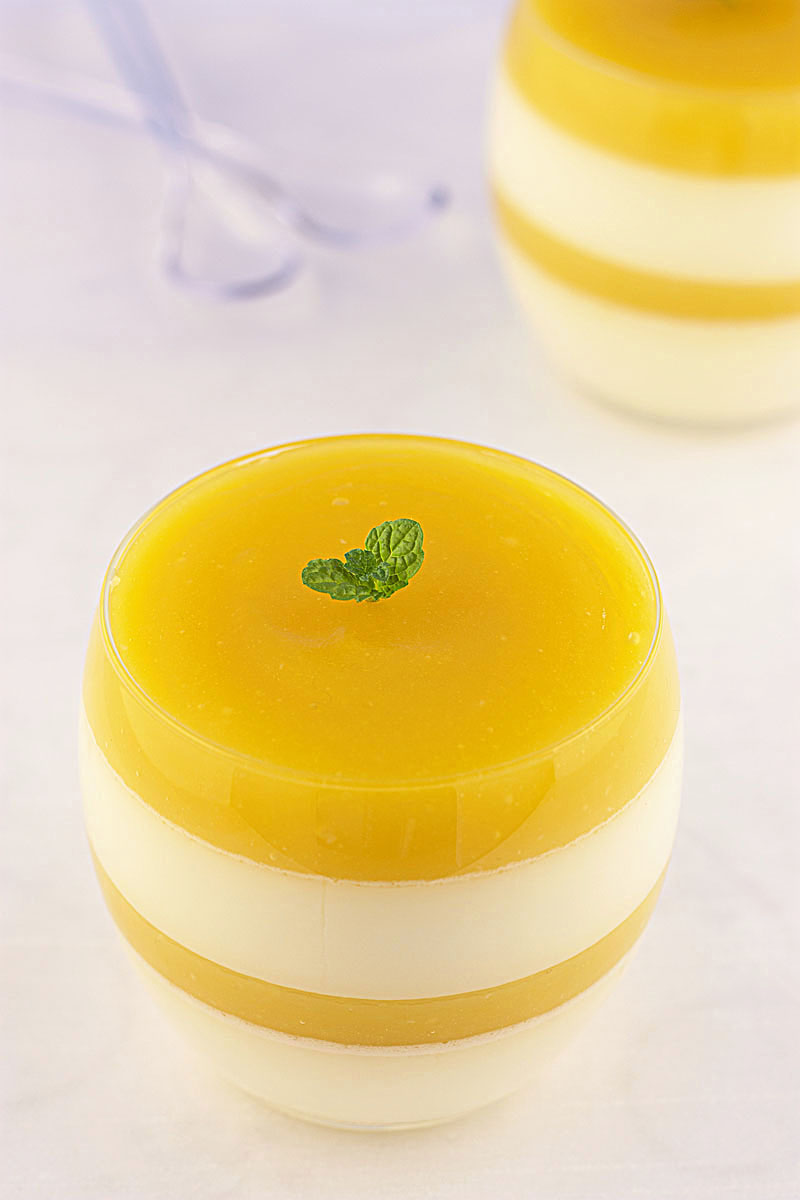 [lemon+curd+panna+cotta2.jpg]