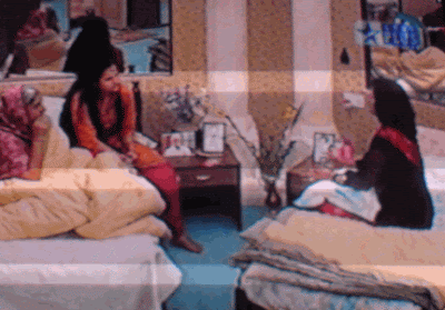 Talk Between Priyanka Sharma and Mother of Hitesh on Perfect Bride