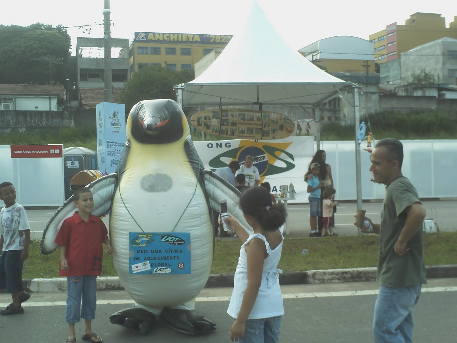[PICT1205.JPG]