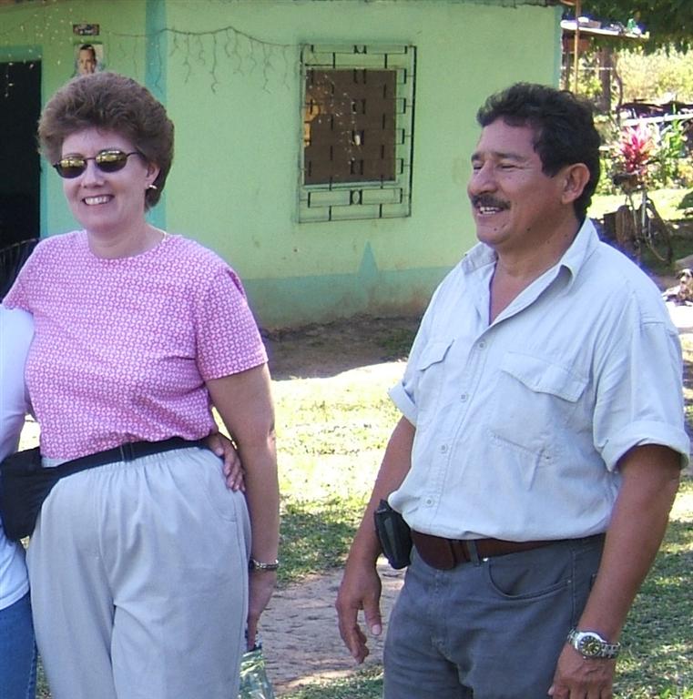 [Karen+and+Adolfo+Leon+(Large).JPG]