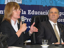 Apertura del encuentro. Adela Segarra junto al Ministro Baldomero Alvarez