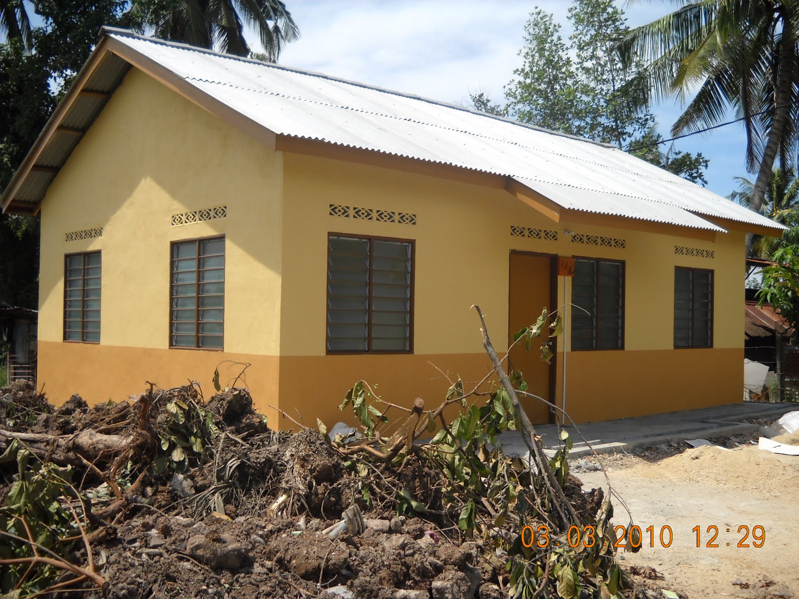 MAKLUMBALAS DARI JKKKP RUMAH PPRT HUTAN KAMPUNG