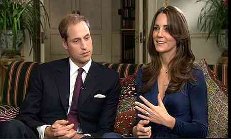 prince william and kate middleton engagement ring. Prince William Presents Kate