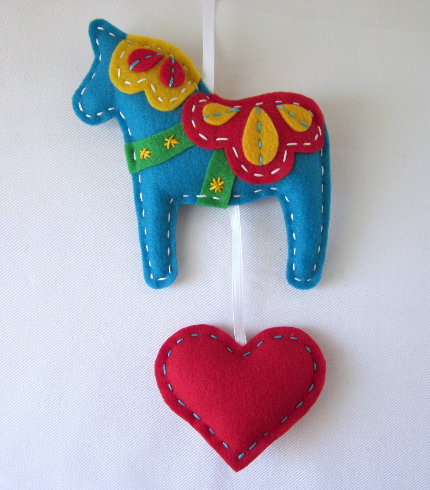 Lova Revolutionary Blog Eco Felt Dala Horse Wall Hangings!