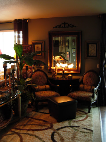 Large Patterned Area Rug - Kitchen Sitting Area