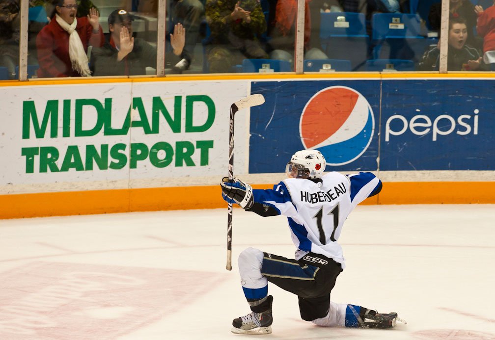 Eagles Cape Breton - Saison #1 Jonathan+Huberdeau+7