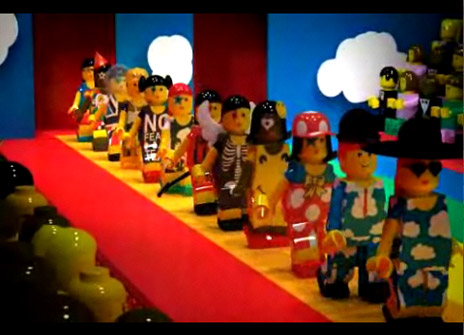 [castelbajac-lego.jpg]