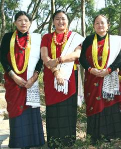 [尼泊尔Magar族妇女.jpg]