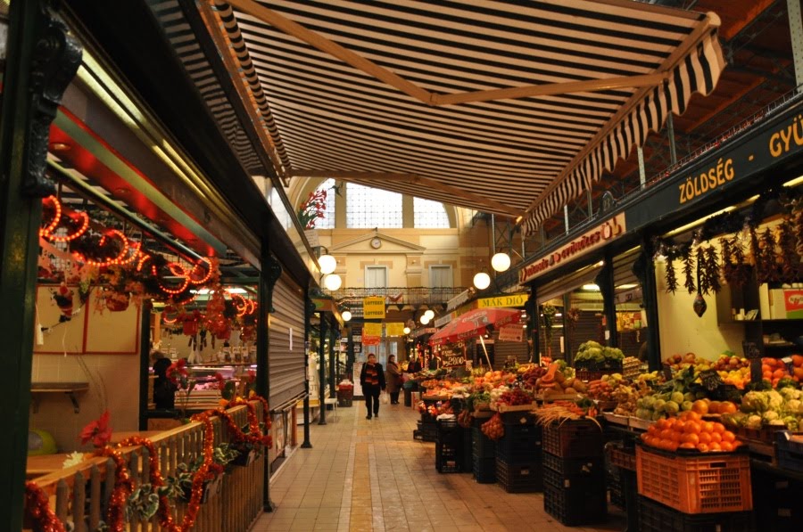 Craciun in Budapesta Ungaria Partea 6 Szabadság tér Dia's Blog