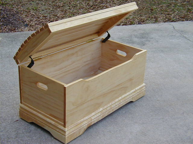 toy box - ventilated bowed top