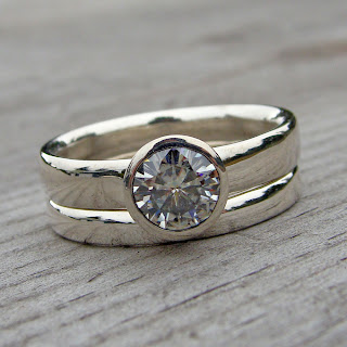 moissanite wedding rings