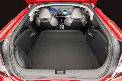 2011 Honda CR-Z Sport Hybrid Coupe Trunk View
