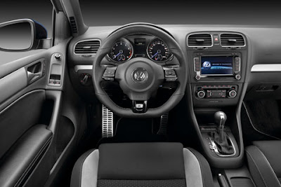 2011 Volkswagen Golf R Interior