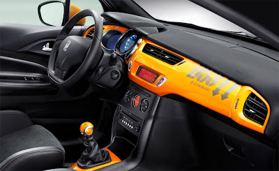 Citroen-DS3-R-interior-front-panel-view.jpg