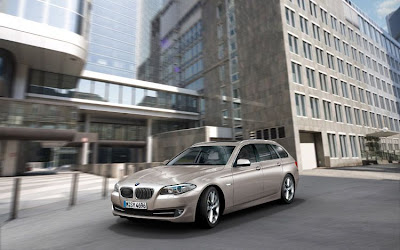 2011 BMW 5 Series Touring Luxury Car