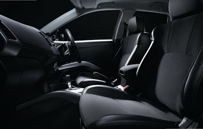 2010 Mitsubishi Outlander RX Interior