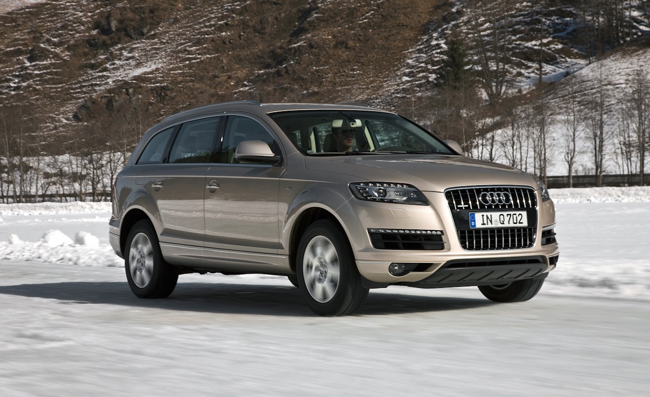 http://2.bp.blogspot.com/_J3_liDBfbvs/S82yvEQ-cbI/AAAAAAAAnnU/sdxVMWT6Syg/s1600/2011-Audi-Q7-First-Drive.jpg