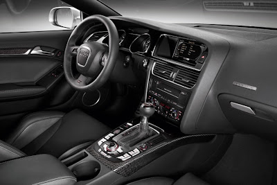 2011 Audi RS5 Interior