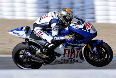 2009 Yamaha M1 Valentino Rossi Action