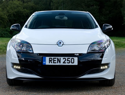 2010 Renault Megane RS Front View