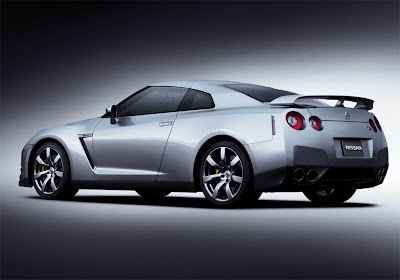 2010 Nissan GT-R Rear Side Angle View