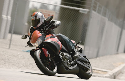 2010 Buell 1125CR Action