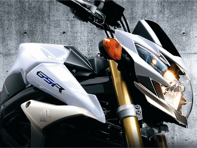 Suzuki GSR750 Official Design 