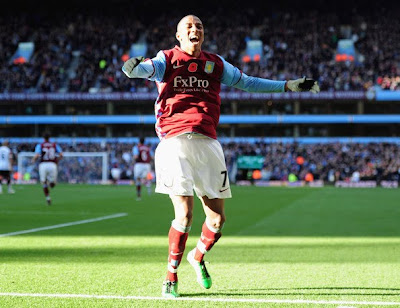 Ashley Young Celebrate Goal Wallpaper