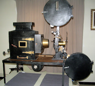 Gaumont Chrono CM Type B 35mm projector Cinegraphica