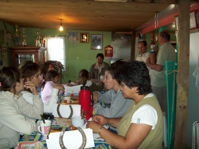 con los amigos  compartiendo una Jornada Campestre