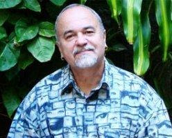 http://2.bp.blogspot.com/_JBC8QJ9XG0Y/TTibaeqbWGI/AAAAAAAACmM/-eHxmxSjnRA/s400/luiz-mott.jpg