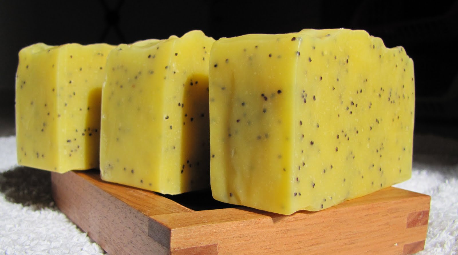 Jenora Soaps Lemon Poppyseed