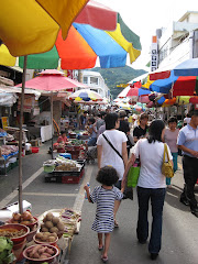 Fruit and Vegetable Marketplaces garnish all of Korea