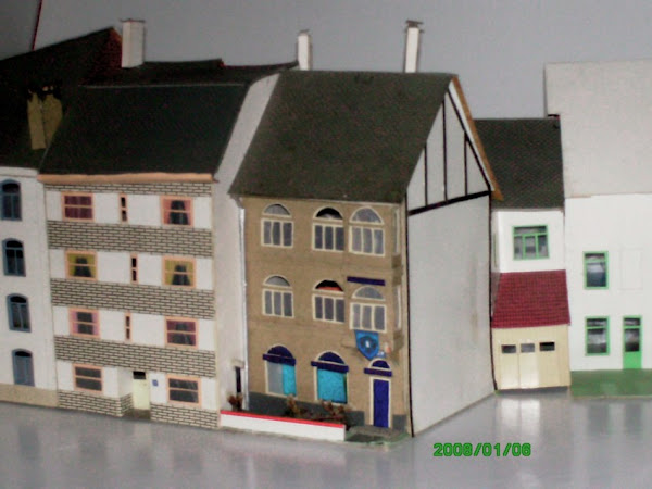 une maison 1930 avec une avancée de façade